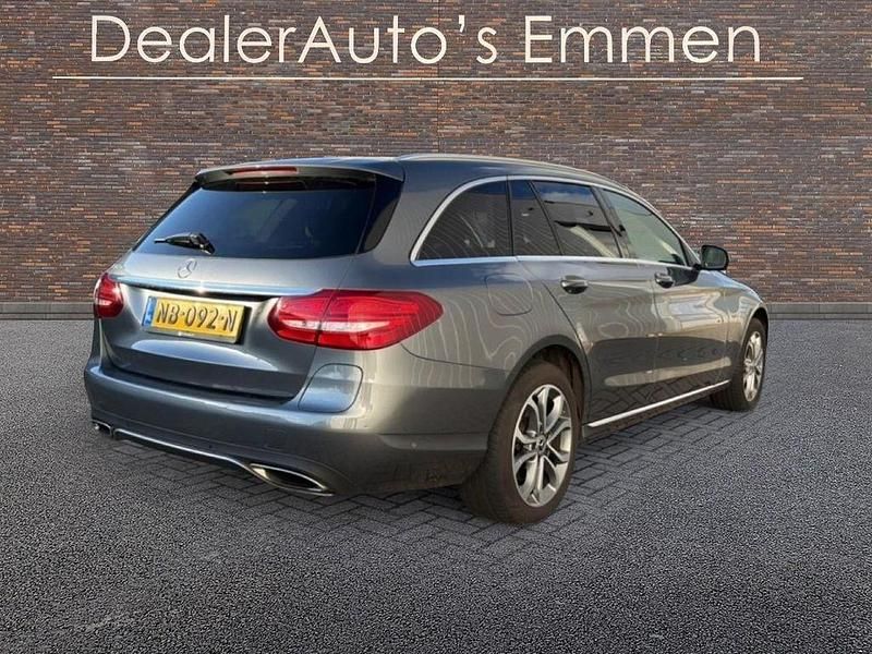 Gebraucht Mercedes C350 279 PS (205 kW) 2016 Grau Kombi