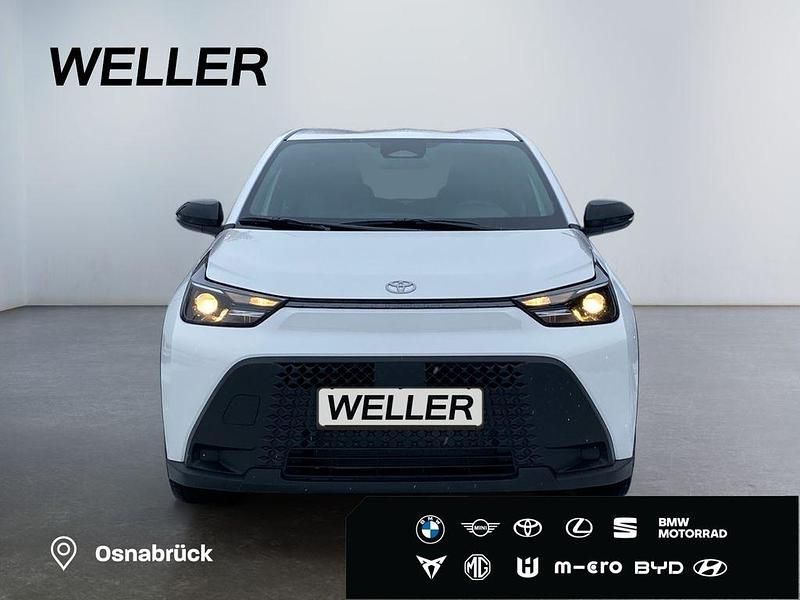 Neu Toyota Aygo X PURE 116 PS (85 kW) 2026 Schneeweiß SUV