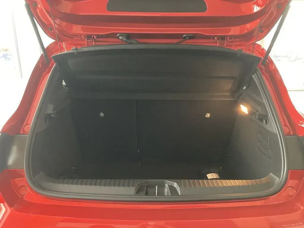 Gebraucht Renault Clio V Evolution 101 PS (74 kW) 2024 Rot Limousine