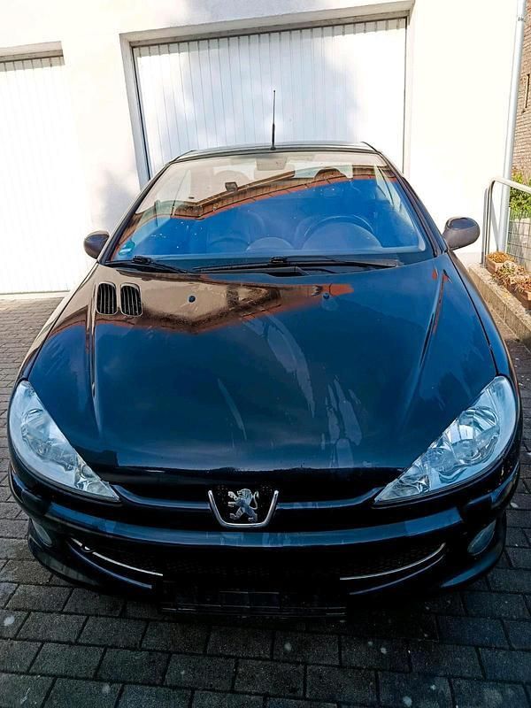 Schwarz Gebraucht 2005 Peugeot 206 CC Cabrio | 600 € (Superpreis) - Bild 1/4