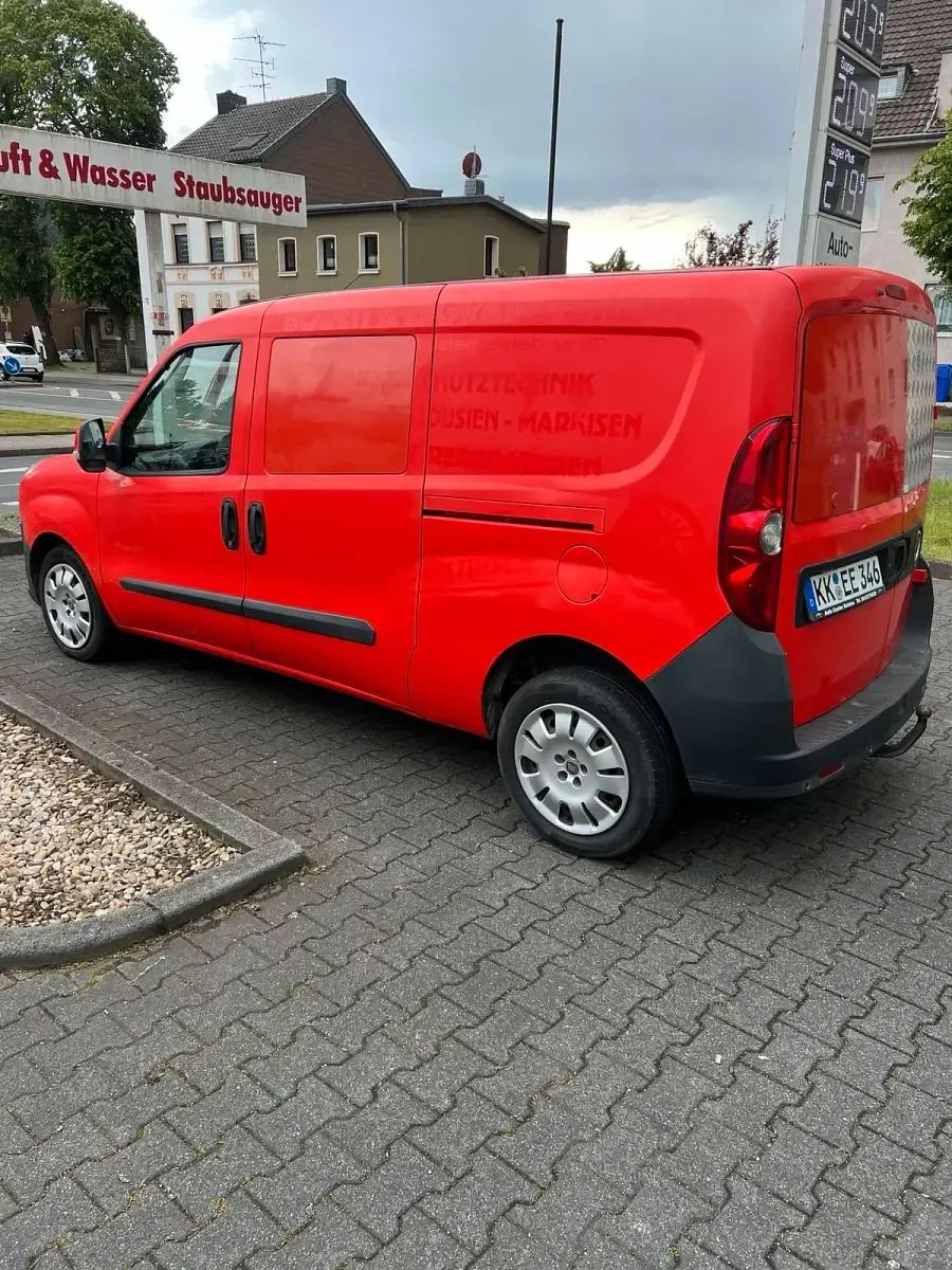 Brugt Fiat Doblò 101 HK (74 kW) 2012 Rød MPV