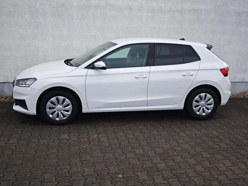 Gebraucht Skoda Fabia Ambition 95 PS (69 kW) 2022 Weiß Limousine