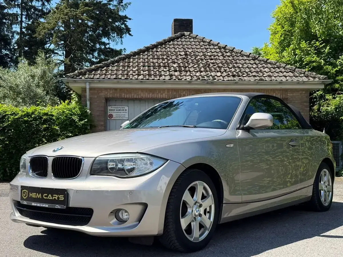 Gebraucht BMW 118 Cabriolet 143 PS (105 kW) 2011 Silber Cabrio