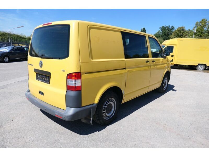 Gebraucht VW T5 84 PS (61 kW) 2010 Ginstergelb r1032 Van