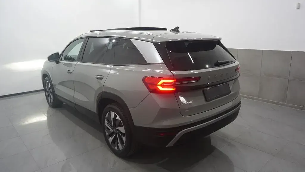 Gebraucht Skoda Kodiaq Selection 150 PS (110 kW) 2025 Grau SUV