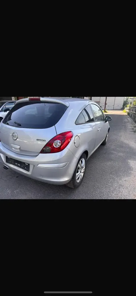 Gebraucht Opel Corsa 69 PS (50 kW) 2011 Grau Kleinwagen