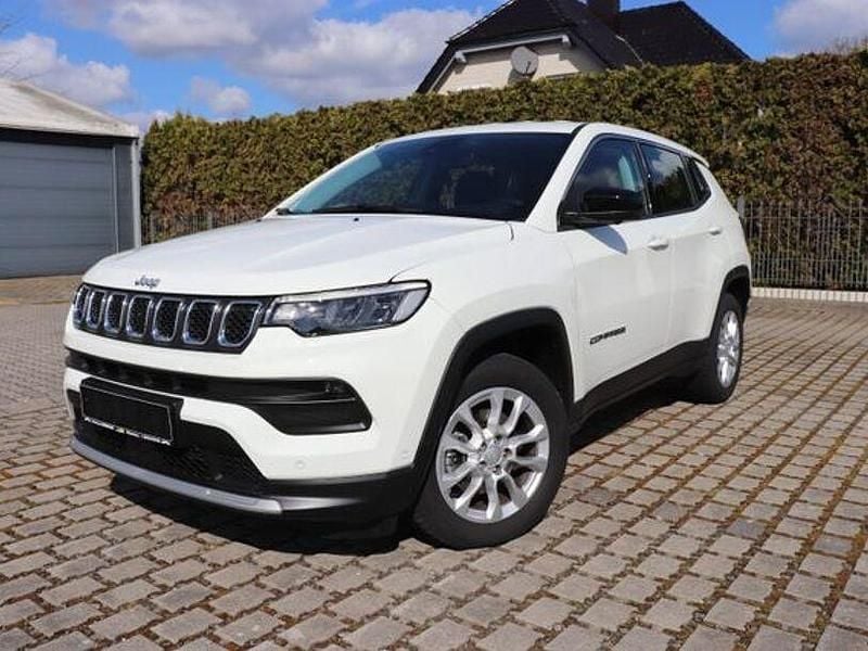 Gebraucht Jeep Compass Altitude 131 PS (96 kW) 2024 Weiß SUV