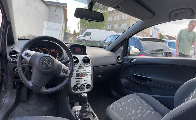 Gebraucht Opel Corsa Satellite 87 PS (63 kW) 2010 Grau Kleinwagen