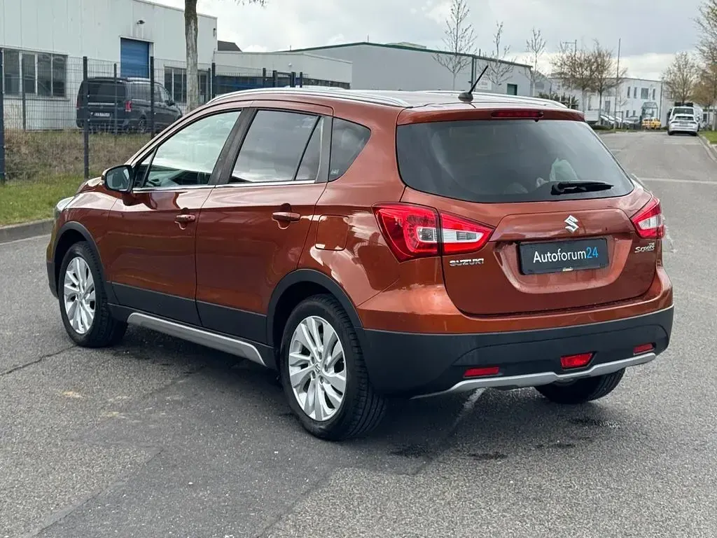Gebraucht Suzuki SX4 S-Cross 111 PS (81 kW) 2019 Braun SUV