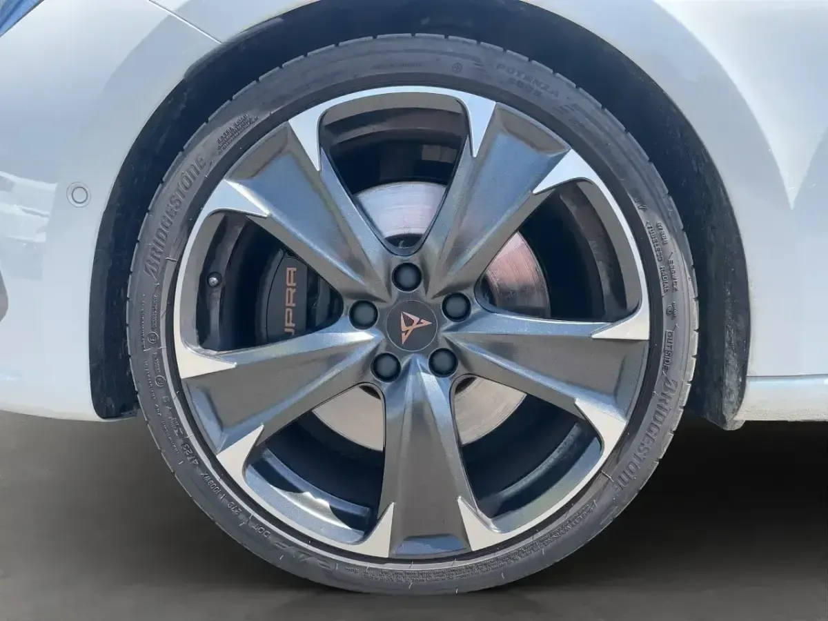 Gebraucht Cupra Leon VZ 245 PS (180 kW) 2024 Weiß SUV
