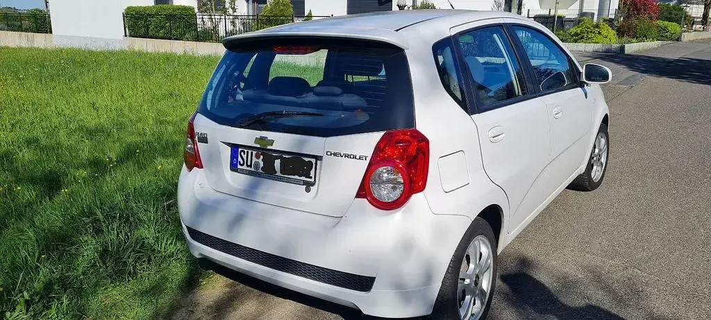 Gebraucht Chevrolet Aveo LT 101 PS (74 kW) 2008 Weiß Limousine