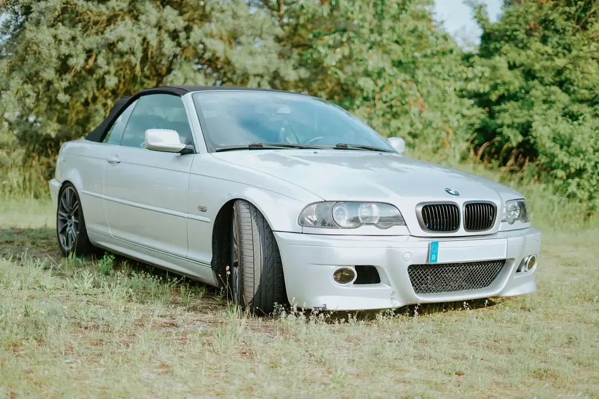 Gebraucht BMW 320 Cabriolet 170 PS (125 kW) 2002 Silber Cabrio