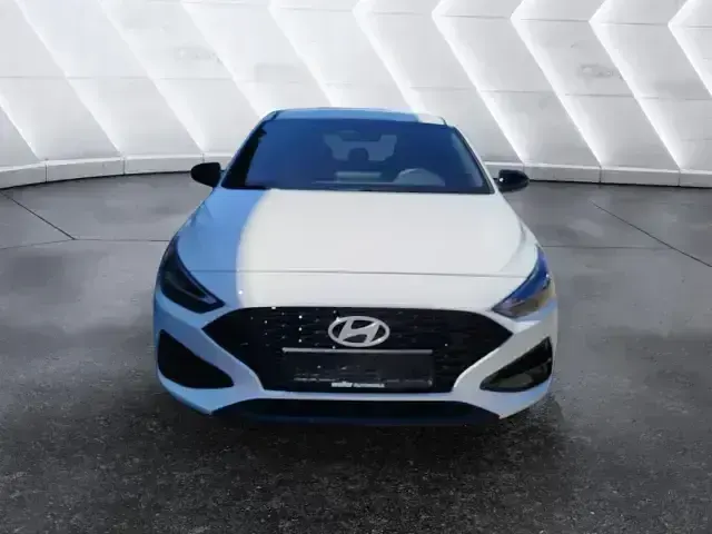 Neu Hyundai i30 Trend 150 PS (110 kW) 2026 Weiss Limousine