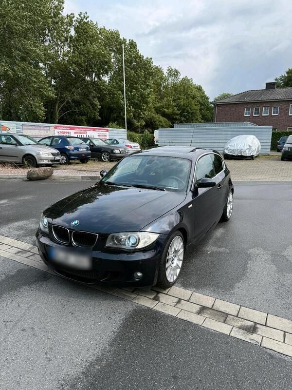Schwarz Gebraucht 2008 BMW 120 M Sport Kleinwagen | 3.999 € (Fairer Preis) - Bild 1/4