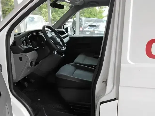 Gebraucht VW T6.1 110 PS (80 kW) 2021 Weiß Van