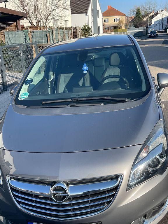 Gebraucht Opel Meriva Innovation 140 PS (102 kW) 2017 Beige Van / Kleinbus