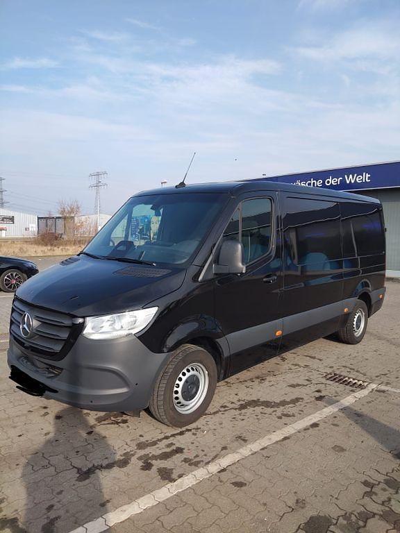 Gebraucht Mercedes Sprinter 170 PS (125 kW) 2024 Schwarz Van