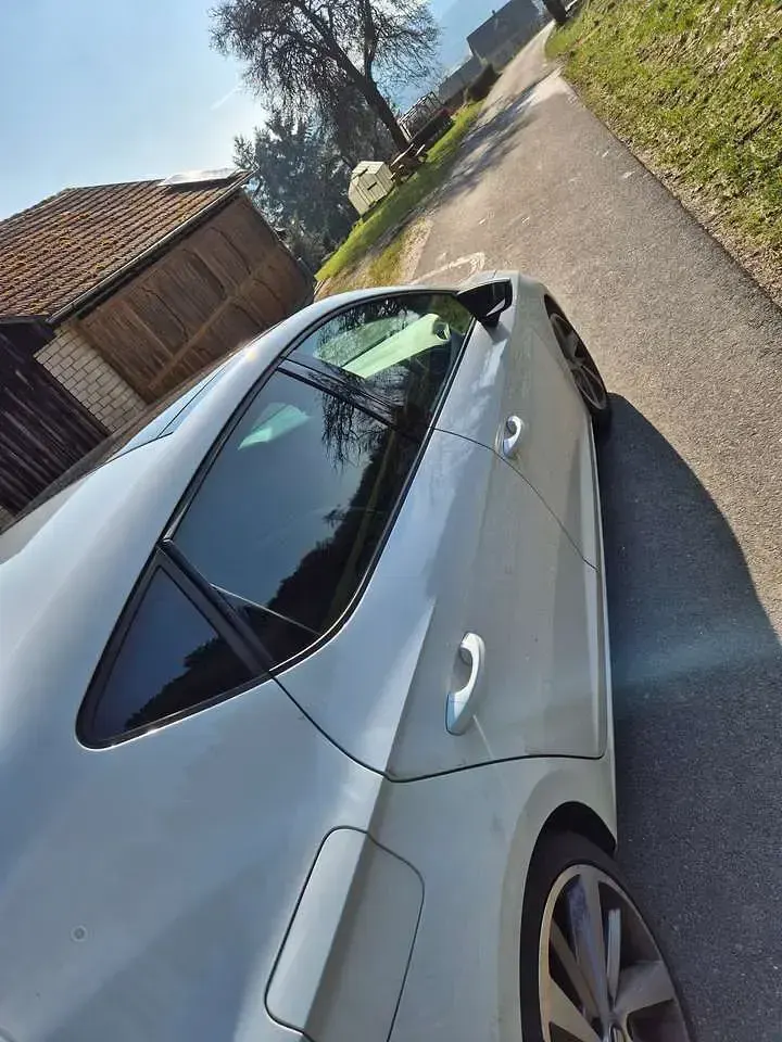 Second-hand Seat Leon 179 CP (131 kW) 2016 Alb Berlinǎ