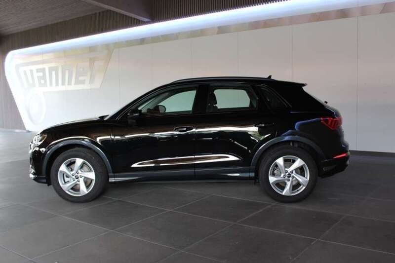 Mythosschwarzmetallic Neu 2024 Audi Q3 Advanced SUV | 48.880 € (Fairer Preis) - Bild 1/4
