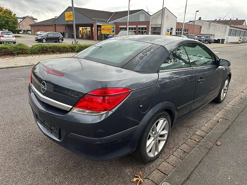 Grau Gebraucht 2006 Opel Astra Cabriolet Edition Cabrio | 999 € (Superpreis) - Bild 1/3