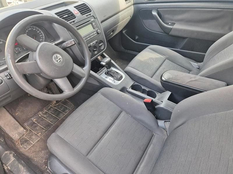 Gebraucht VW Golf V 105 PS (77 kW) 2005 Grau Kleinwagen