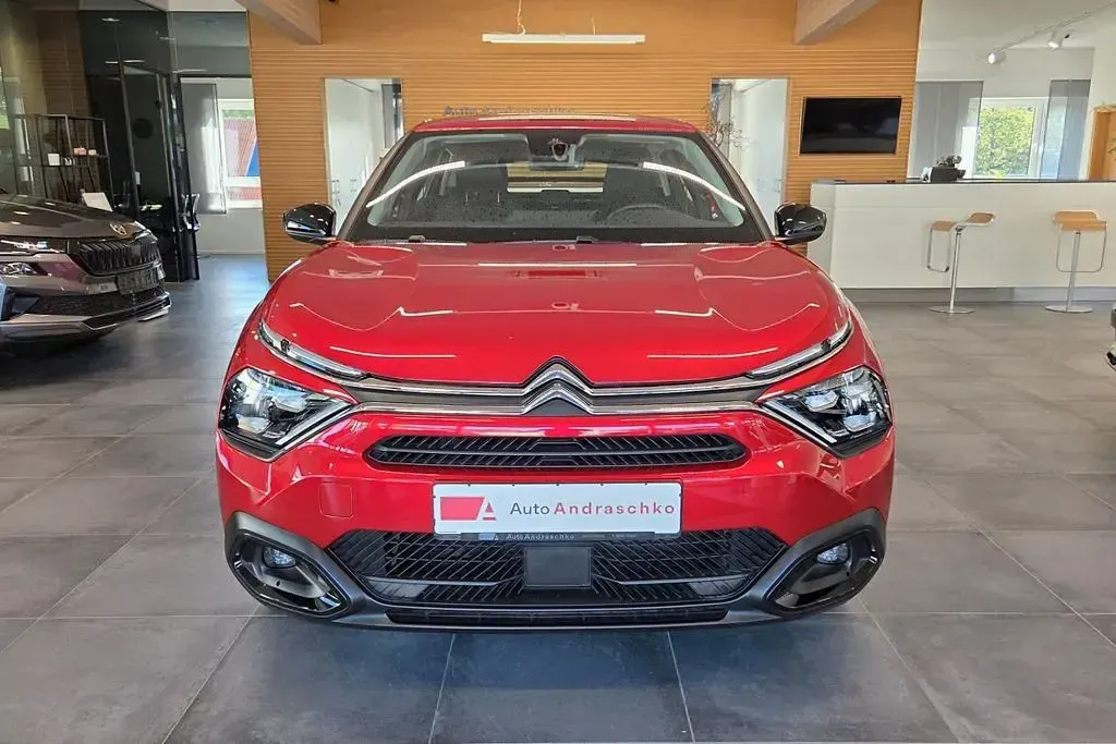 Gebraucht Citroën e-C4 Feel 100 kW (136 PS) 2023 Rot Limousine