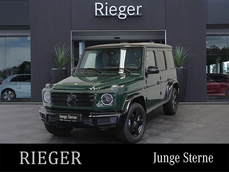 Grün Gebraucht 2023 Mercedes G400 Night SUV | 135.899 € (Superpreis) - Bild 1/4
