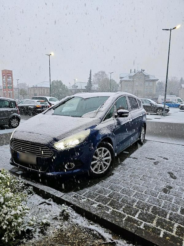 Gebraucht Ford S-MAX S 241 PS (177 kW) 2016 Blau Van / Kleinbus