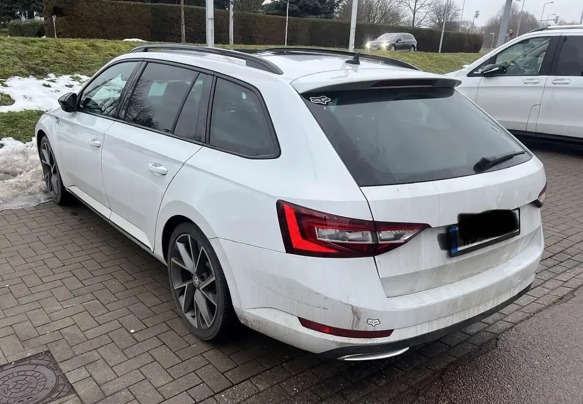 Gebraucht Skoda Superb SportLine 179 PS (131 kW) 2018 Kombi