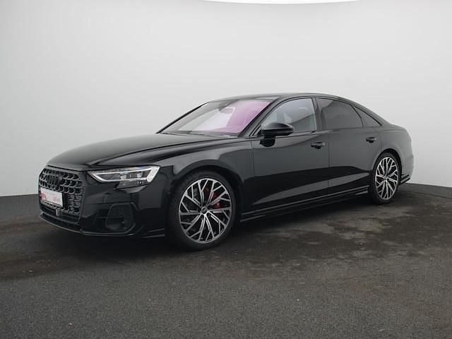 Gebraucht Audi S8 Ambiente 571 PS (419 kW) 2023 Mythosschwarz metallic Limousine