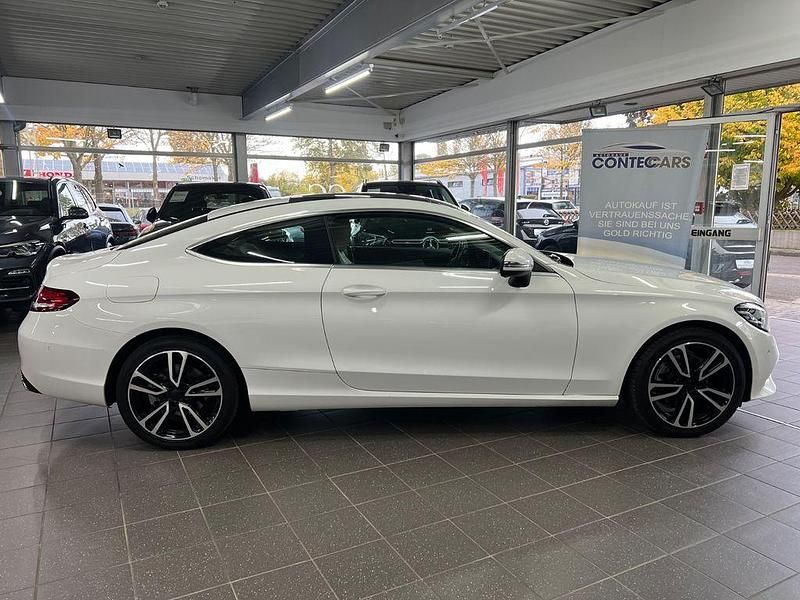 Polarweiss Gebraucht 2019 Mercedes C200 Advanced Coupé | 27.999 € (Teuer) - Bild 1/4