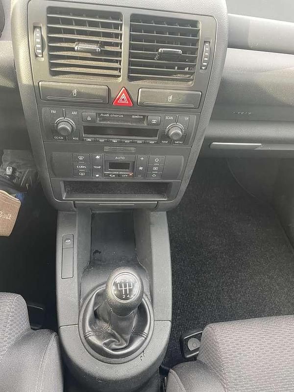 Second-hand Audi A2 75 CP (55 kW) 2002 Negru Hatchback