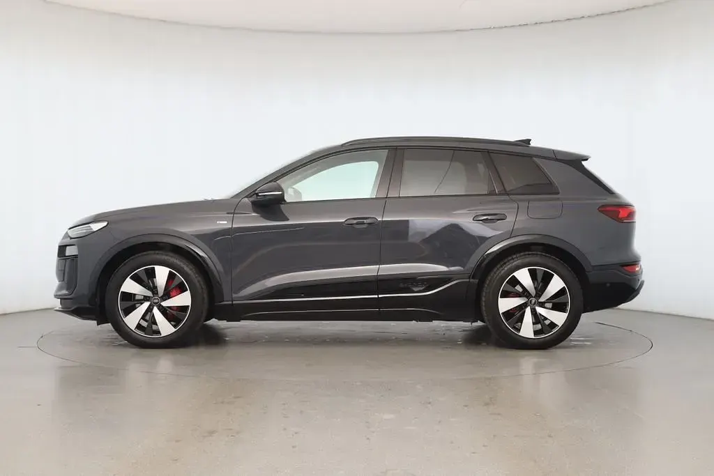 Gebraucht Audi Q6 e-tron S-Line 225 kW (306 PS) 2025 Magnetgrau SUV