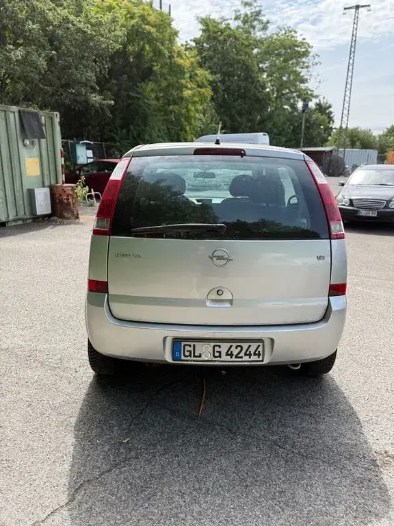 Gebraucht Opel Meriva 101 PS (74 kW) 2005 Silber Van / Kleinbus