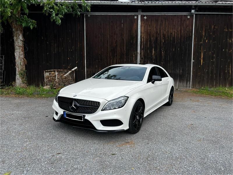 Weiß Gebraucht 2017 Mercedes CLS350 Coupé | 28.990 € (Teuer) - Bild 1/4