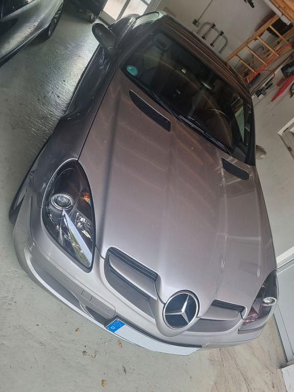 Silber Gebraucht 2004 Mercedes SLK200 Cabrio | 6.000 € (Superpreis) - Bild 1/4