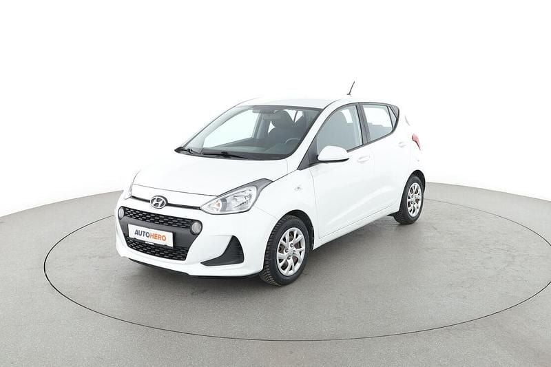 Weiß Gebraucht 2017 Hyundai i10 Trend Kleinwagen | 9.290 € (Fairer Preis) - Bild 1/3