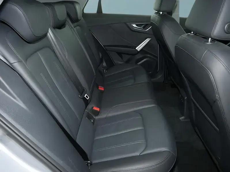 Gebraucht Audi Q2 150 PS (110 kW) 2025 Silber SUV