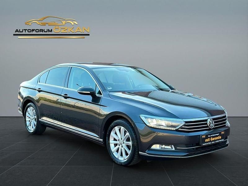 Gebraucht VW Passat Highline 150 PS (110 kW) 2017 Grau Limousine