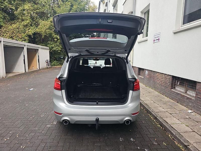 Gebraucht BMW 220 Gran Tourer Advantage 190 PS (139 kW) 2019 Silber Van / Kleinbus