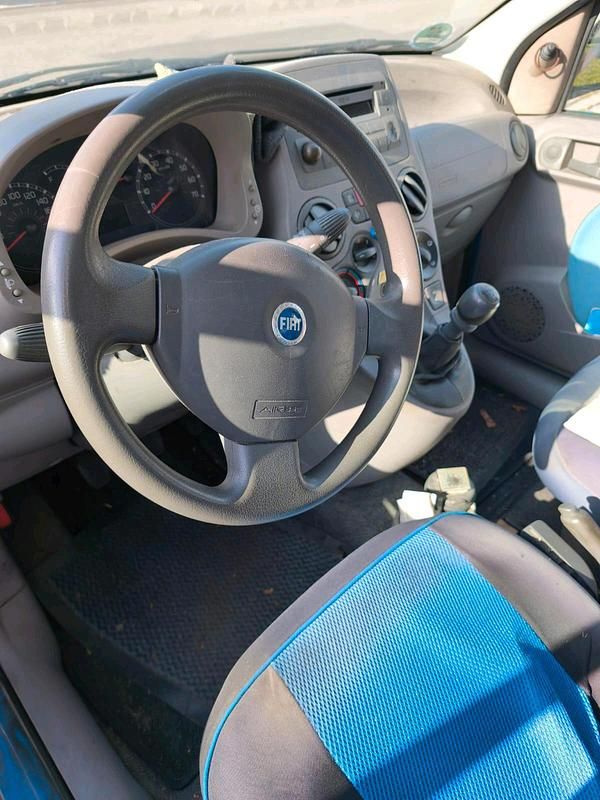 Gebraucht Fiat Panda 70 PS (51 kW) 2004 Blau Kleinwagen