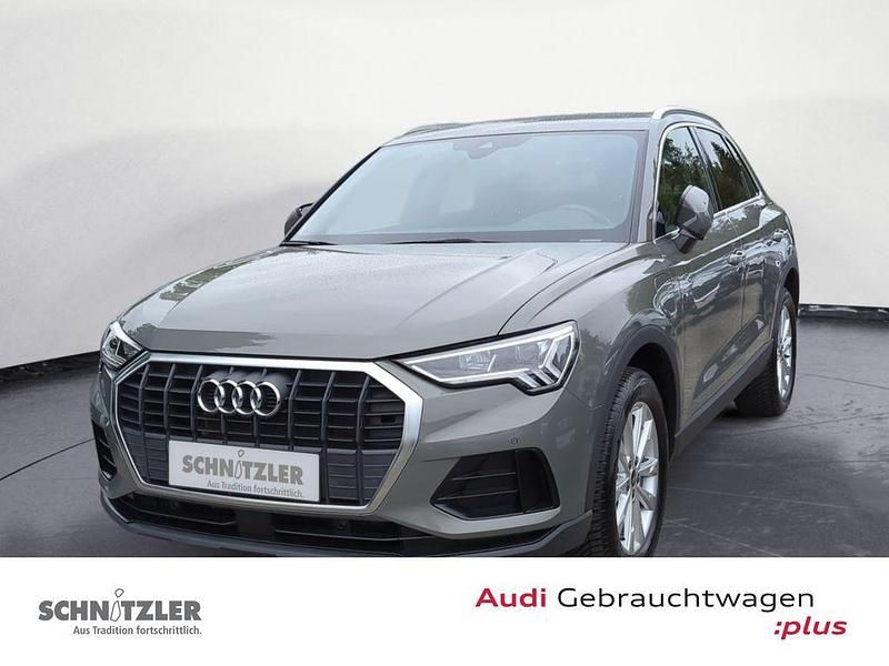 Grau Gebraucht 2022 Audi Q3 Ambiente SUV | 27.980 € (Superpreis) - Bild 1/4