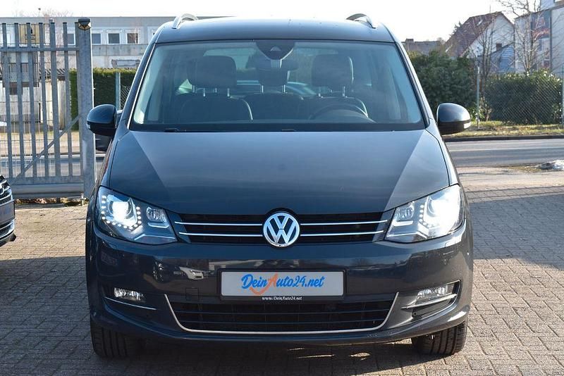 Gebraucht VW Sharan Highline 150 PS (110 kW) 2017 Grau Van / Kleinbus