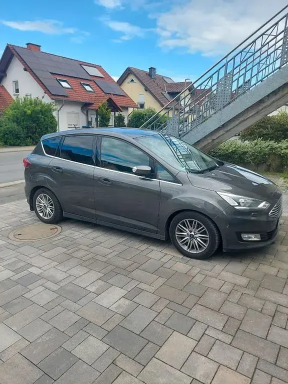 Gebraucht Ford C-MAX Titanium 125 PS (91 kW) 2017 Grau Van / Kleinbus