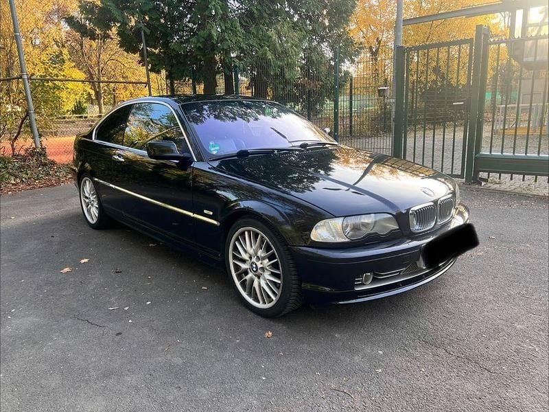 Schwarz Gebraucht 2001 BMW 330 Sport Line Coupé | 11.500 € (Fairer Preis) - Bild 1/4