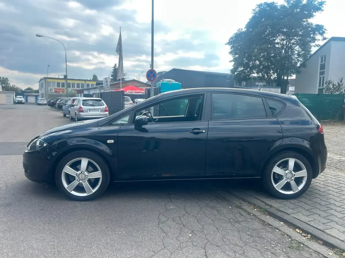 Gebraucht Seat Leon 100 PS (73 kW) 2007 Schwarz Kleinwagen