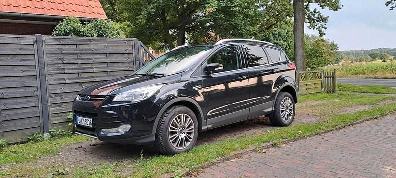 Schwarz Gebraucht 2014 Ford Kuga SUV | 6.500 € (Guter Preis) - Bild 1/4