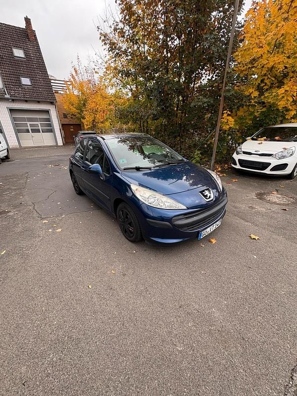 Blau Gebraucht 2007 Peugeot 207 Limousine | 990 € (Guter Preis) - Bild 1/4