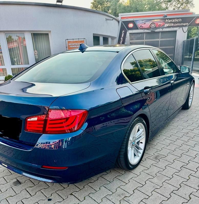 Gebraucht BMW 523 204 PS (150 kW) 2010 Andere farben Limousine