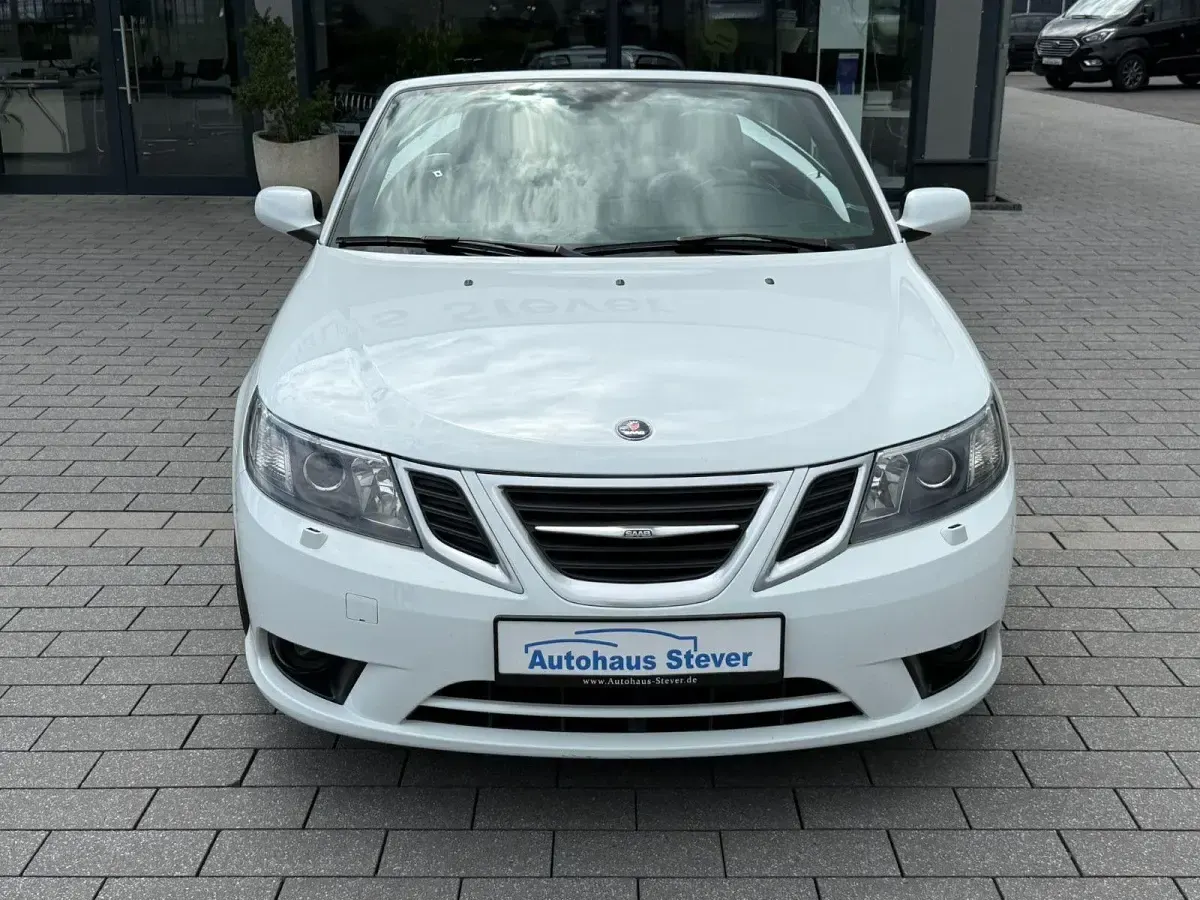 Gebraucht Saab 9-3 Cabriolet Vector 175 PS (128 kW) 2009 Weiß Cabrio